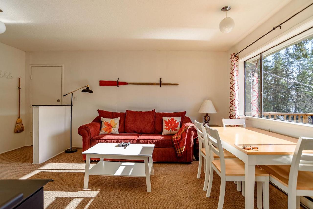 Green Acres Lakeside Resort Salt Spring Island Ganges Екстериор снимка