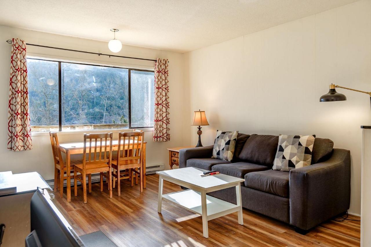 Green Acres Lakeside Resort Salt Spring Island Ganges Екстериор снимка