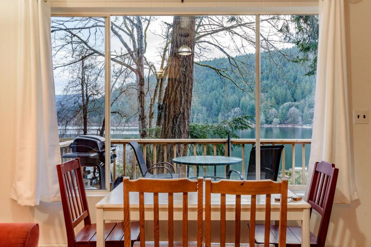 Green Acres Lakeside Resort Salt Spring Island Ganges Екстериор снимка