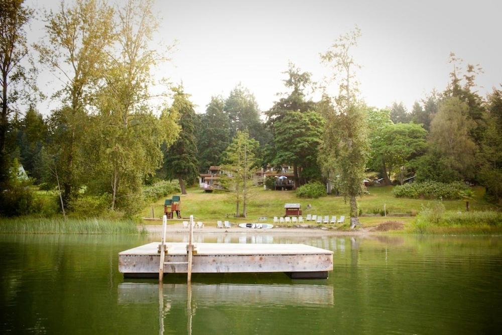 Green Acres Lakeside Resort Salt Spring Island Ganges Екстериор снимка